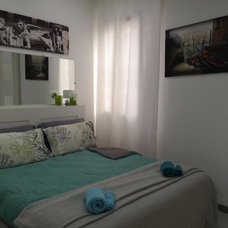 2Bcentral Desenzano del Garda Exterior photo