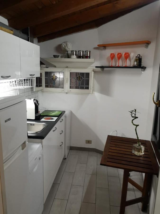 2Bcentral Desenzano del Garda Exterior photo